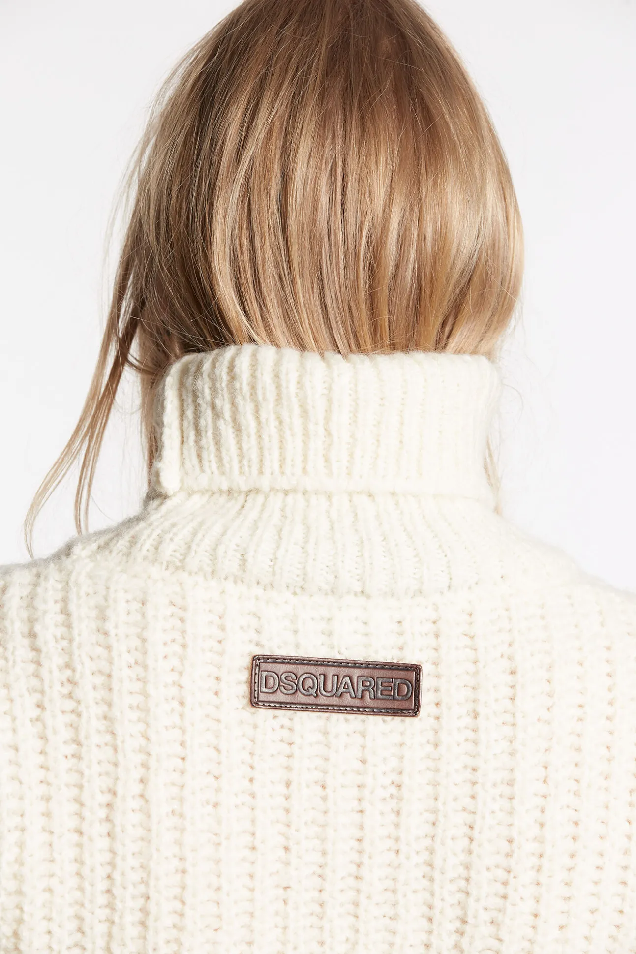 Alpaca Turtleneck Knit