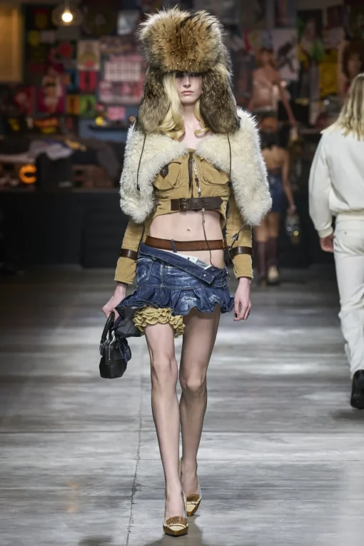 Cloudy Wash Side Open Denim Skirt