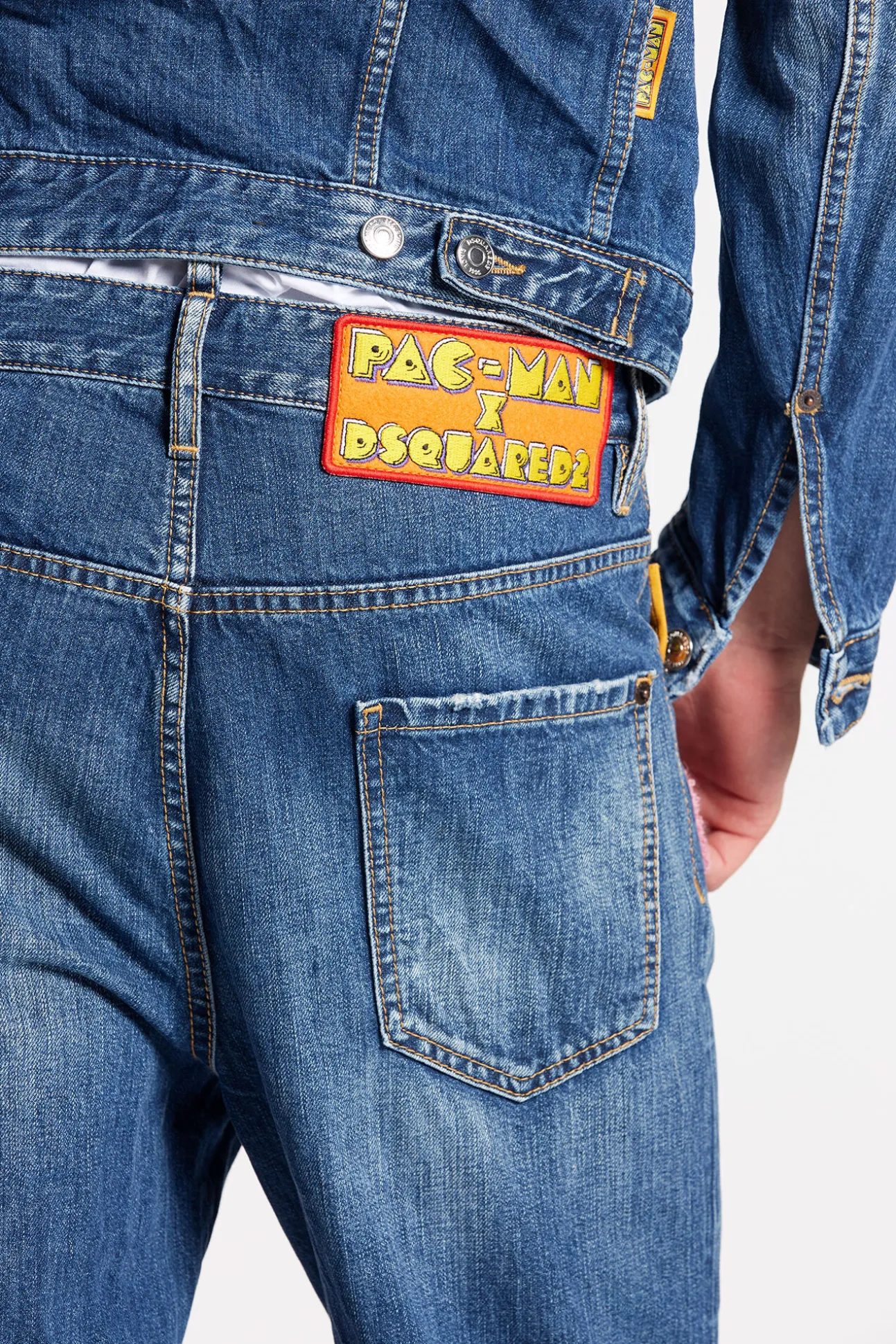 Pac-Man Medium Wash 642 Jeans